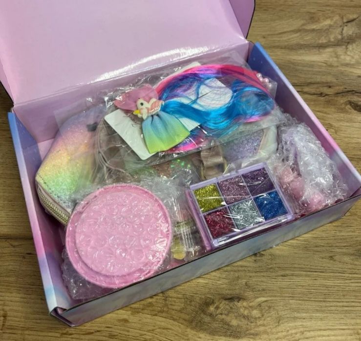 Дитяча косметика у чемоданчику