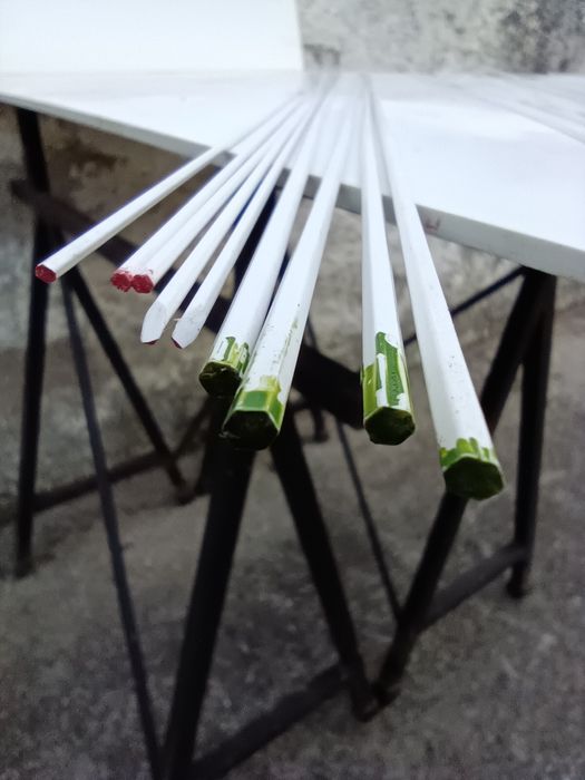 Varetas e perfis em plástico ABS