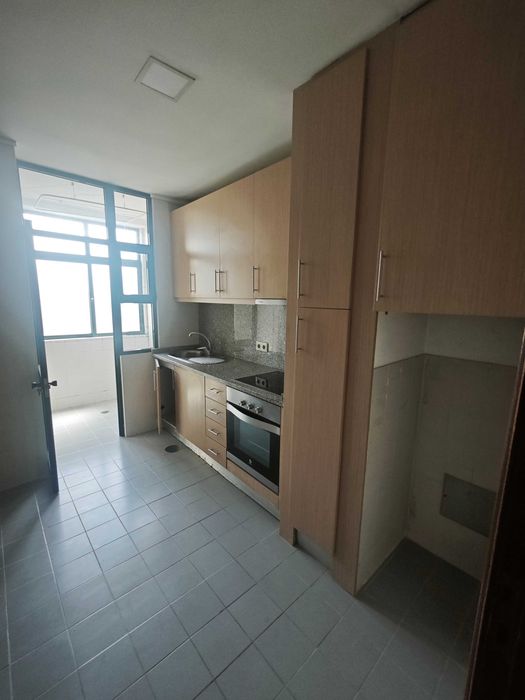 Apartamento T1 c/garagem para arrendar em Quinta Paço de Rei 20, Vila Nova de Gaia