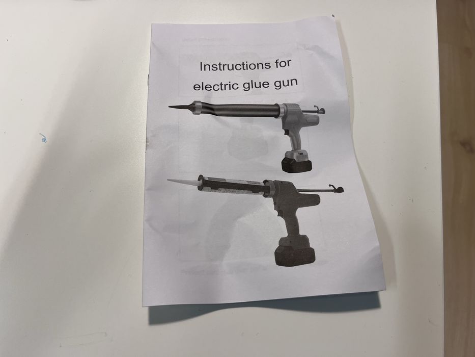 Wyciskacz pistolet do kleju silikonu
