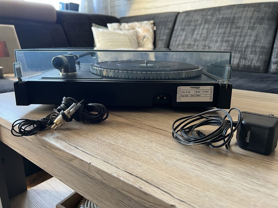 Gramofon Thorens TD 105