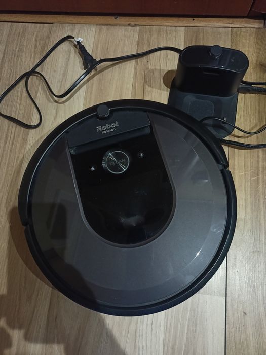 Робот пылесос iRobot i7 Roomba