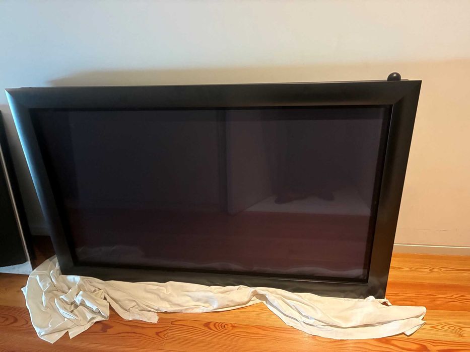 Televisão Bang & Olufsen BeoVision 4 - 50 updl com BeoSystem 3