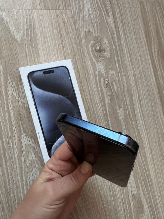 iPhone 15 Pro Max -256 Gb