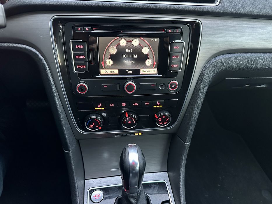 Volkswagen Passat 2015р 10200$