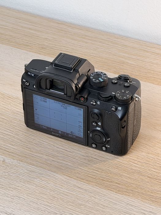 Câmera Sony A7III Mirrorless Full Frame