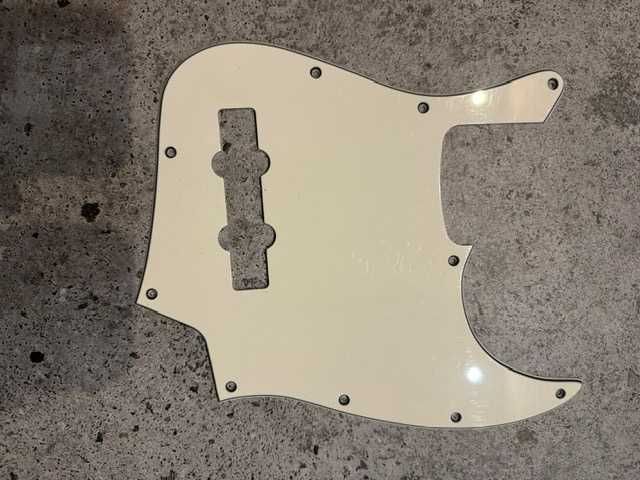 Pickguard fender jazz bass