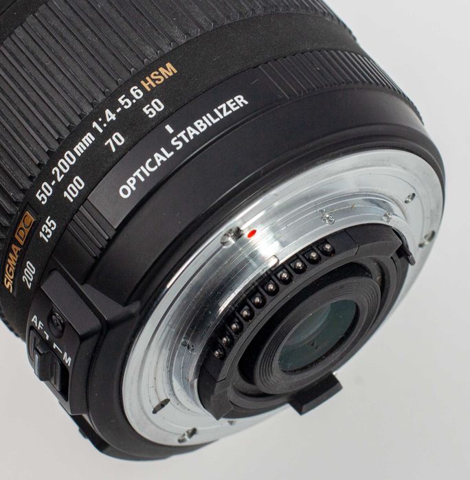 Objetiva Sigma 50-200mm,establizada, para Nikon