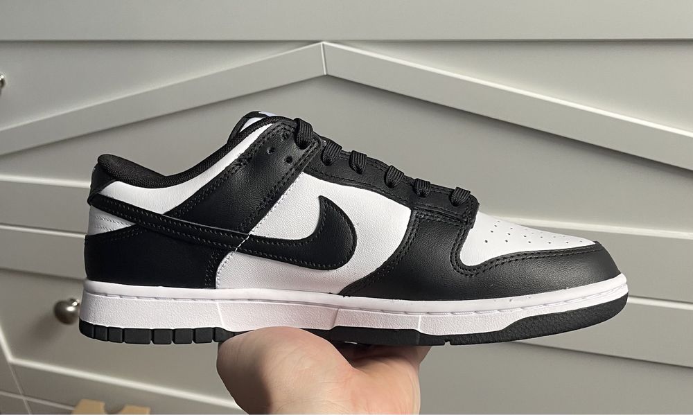 Buty Nike Dunk Low Black White Panda 43