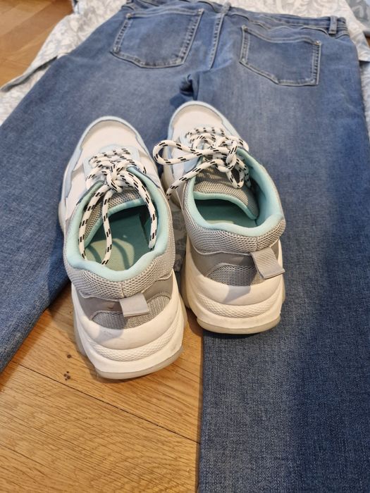 Buty sportowe damskie 40