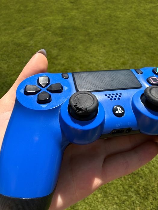 Konsola PlayStation 4