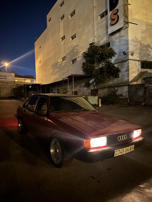 Продам машину Ауди 80