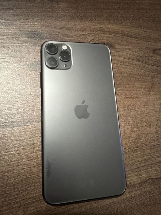 Iphone 11 pro max 512gb z +2 szłami hartowanymi