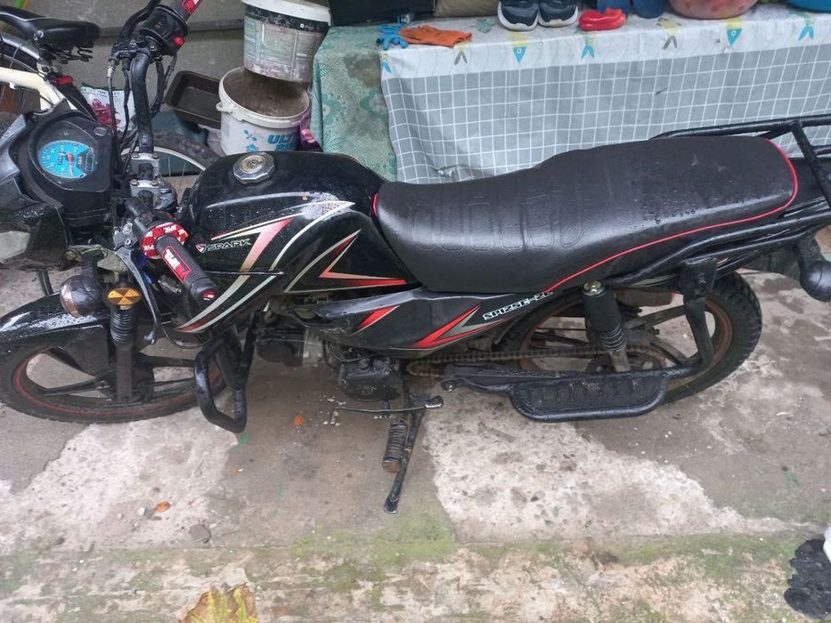 Продам мотоцикл Spark125c-2c.