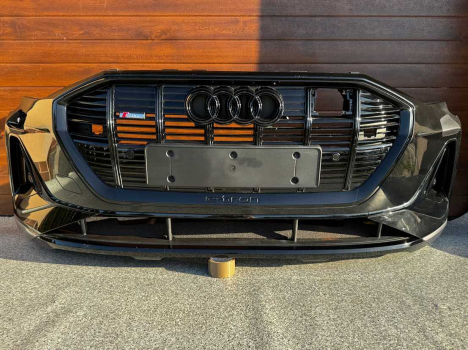 Бампер передній Audi E-tron 4KE S-line перед оригінал розбірка