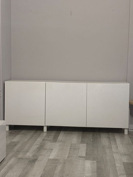 Aparador 3 portas IKEA