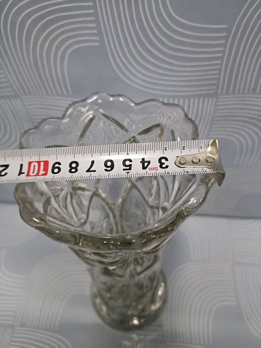 Szklany wazon hortensja