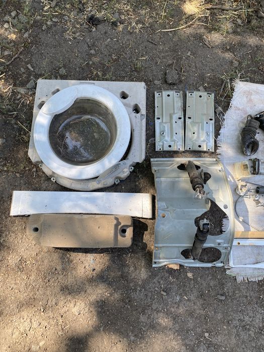 Стиральная манына Indesit на запчасти