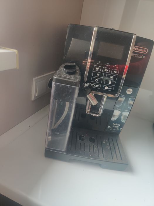 Ekspres ciśnieniowy DeLonghi Dinamica ecam 350.55.b