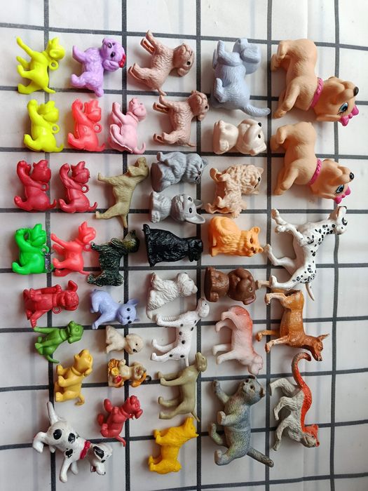 Кіндери kinder різні колекції по 5 грн.