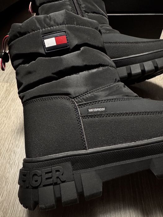 Снігоходи Tommy Hilfiger (нові)