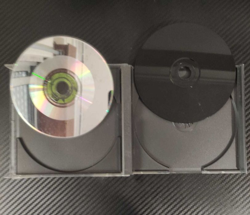 Tomb Raider Chronicles + Crime Killer - PlayStation 1 (PS1)