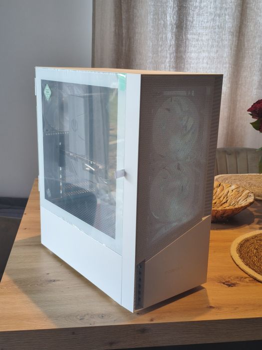 Ryzen 7 2700, GTX 1080 8gb, 16gb DDR4