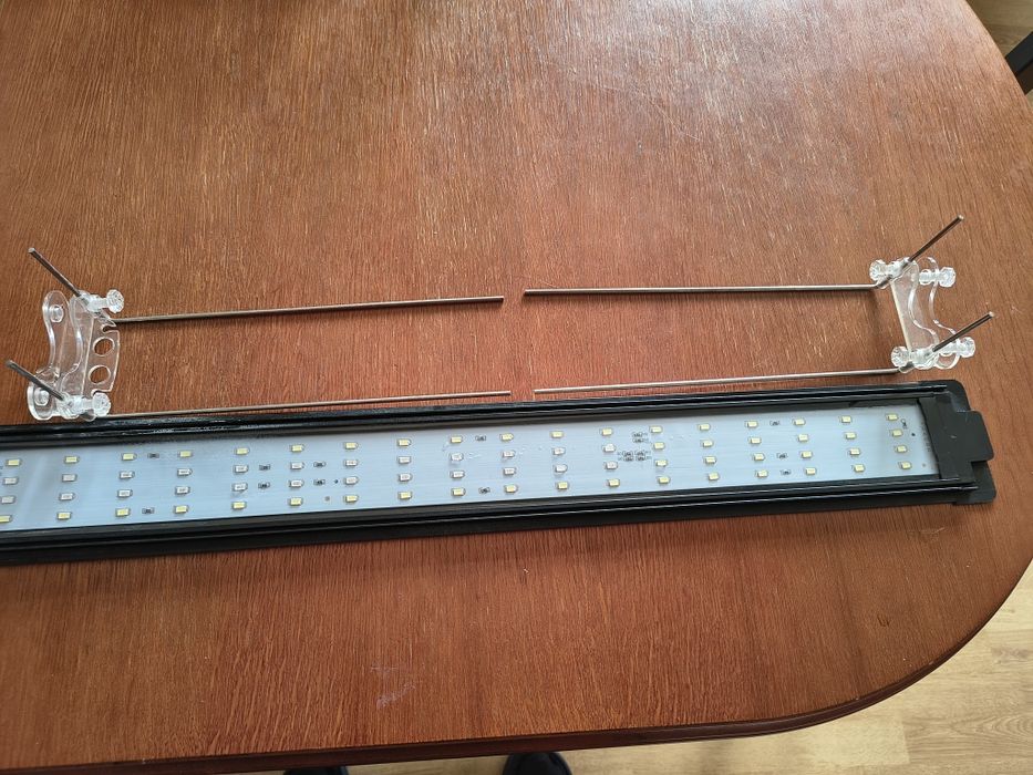 Lampa oświetlenie akwarium