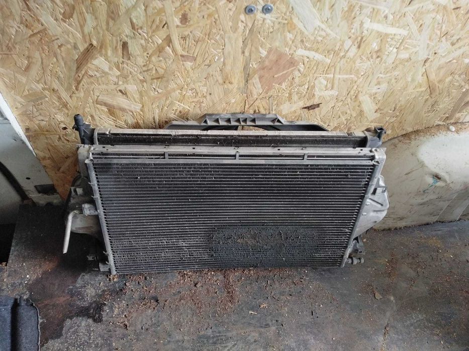 Radiador e Intercooler Renault Laguna II 2002
