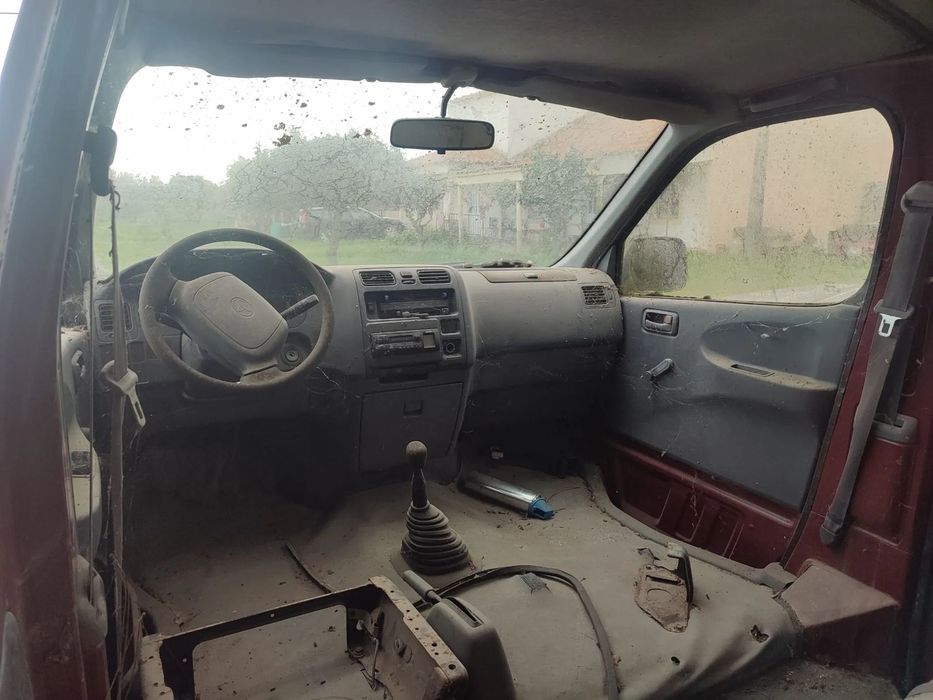 Toyota Hiace 2.4D de 1999 para peças