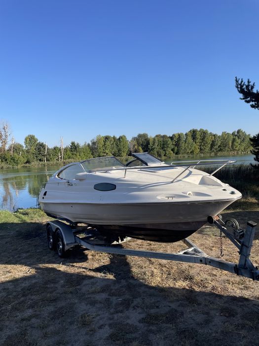 Продам Яхту REGAL 2250