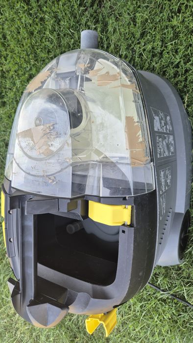 Odkurzacz piorący marki KARCHER