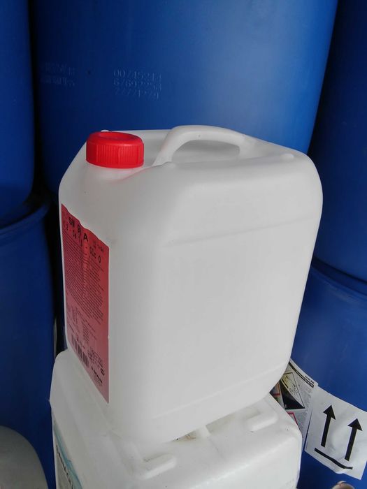 Каністри 10 л. бу пластикові чисті