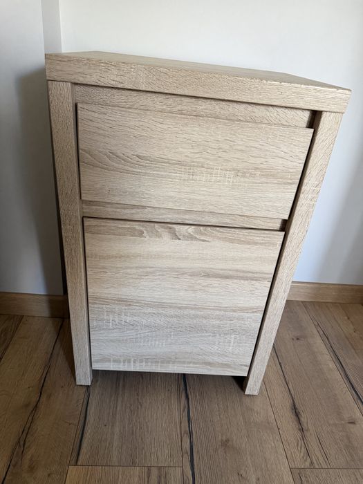 Mała szafka komoda dąb sonoma kaspian z polkami i szufladą BRW 49 cm
