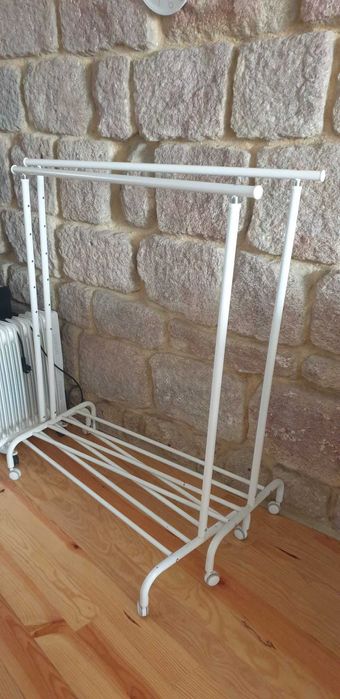 Suporte p/cabides + Arrumação c/6 compartimentos