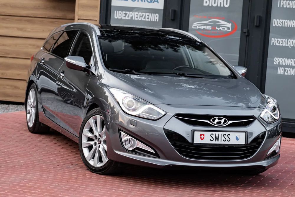 Hyundai i40 2,0 GDI Xenon Nawigacja Panorama Dach Podgrzewane Fotele Przód Tył