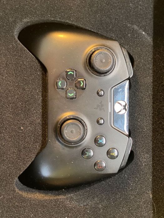 Razer Wolverine Tournament Edition Chroma - pad do Xbox i Windows
