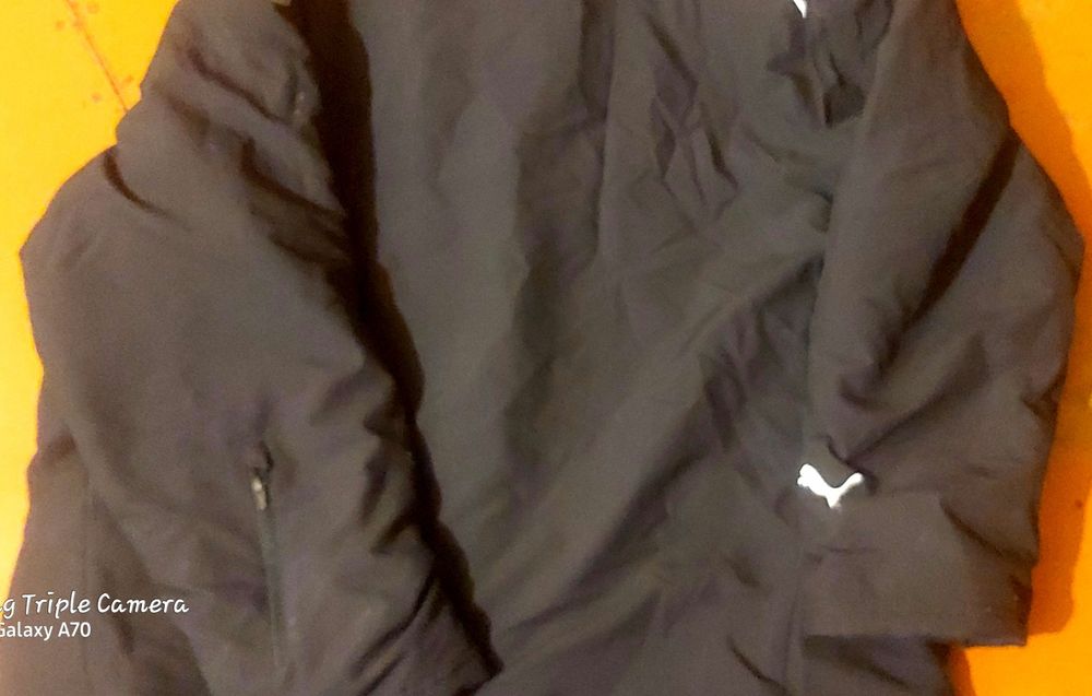 Спортивная курточка Puma