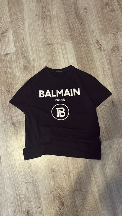 Футболка Balmain Paris fake