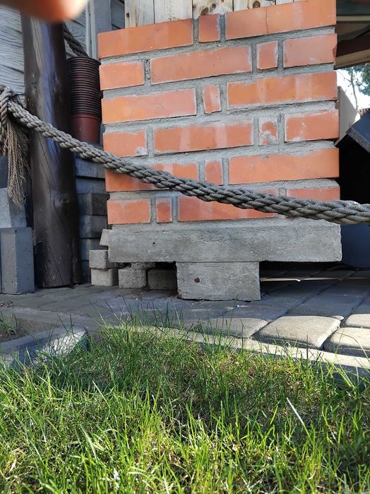 Grill betonowy, murowany z cegły