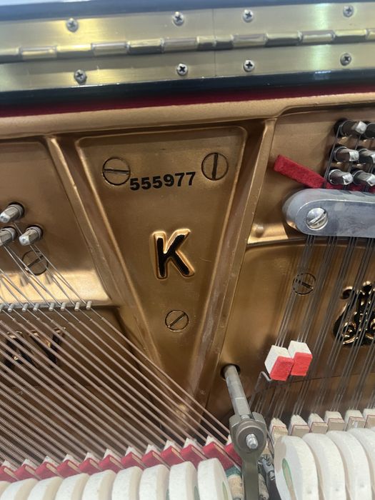 Piano vertical steinway modelo K