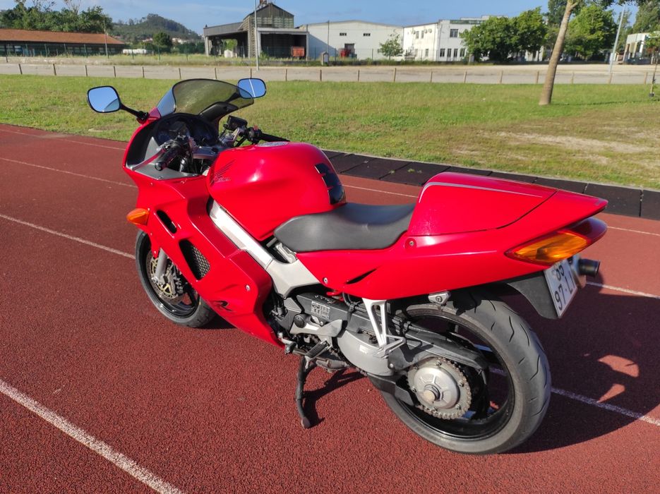 Vendo vfr 800 fi ...965240120
