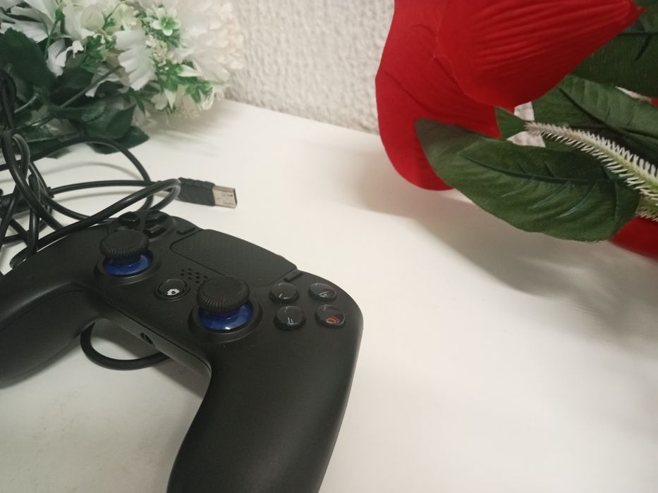 Comando com fio para jogar