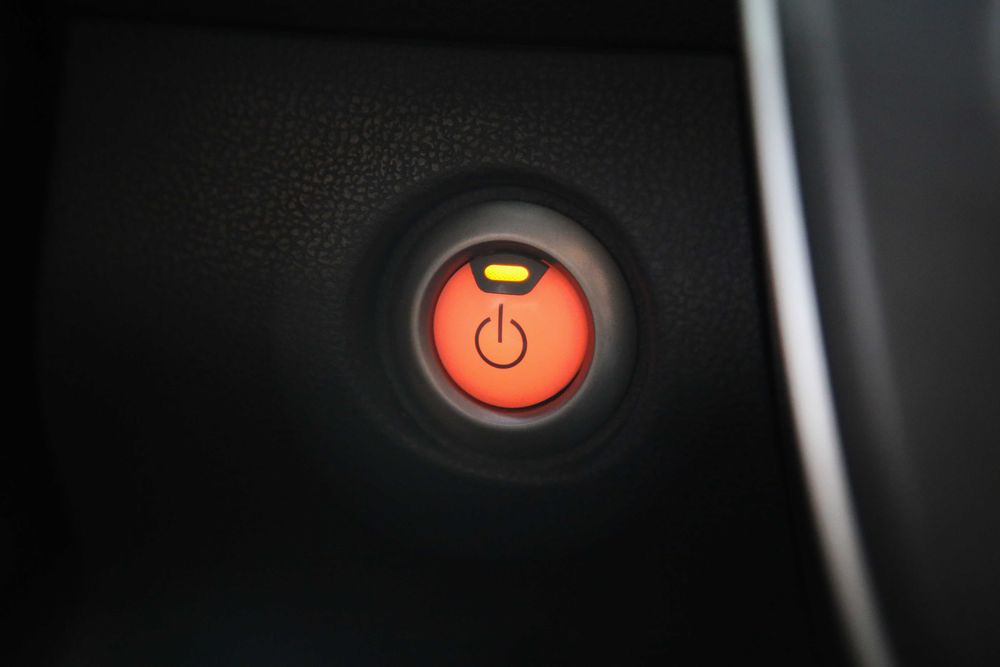 Продам Nissan Leaf