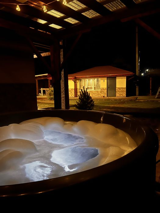 Котедж для 2-3 людей.Славське.Відпочинок у Карпатах,Сауна, Чан, Басейн