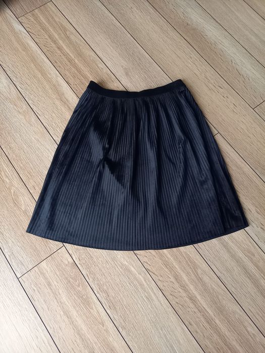 Plisowana spódniczka dziewczęca - r. 152