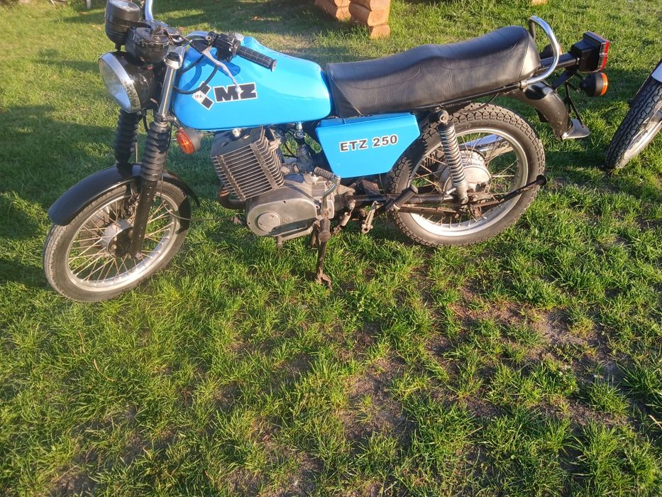 Witam.Sprzedam motocykl mz 250etz150mz125 etz251