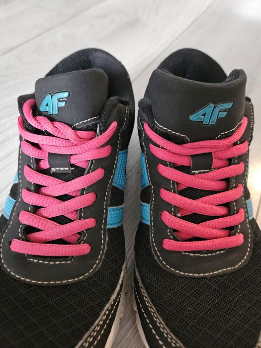 Adidasy damskie 4F 36