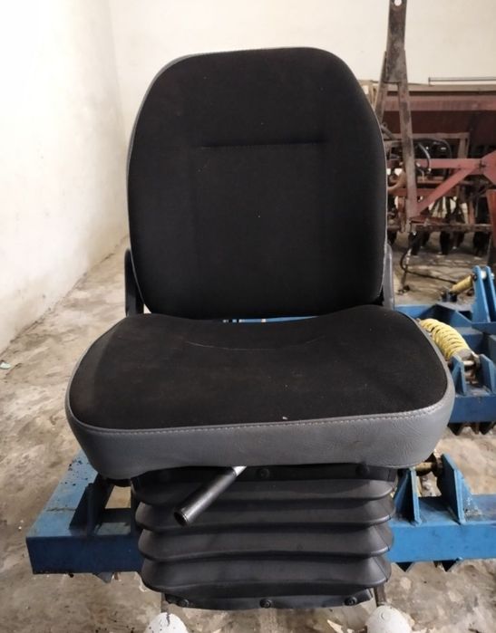 Сідушка МТЗ Оригінал крісло МТЗ кабіна Сидіння оригінал Сиденье МТЗ 82