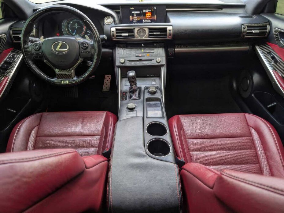 Lexus IS 300      2016